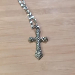Vintage Rhinestone Cross Pendant Necklace - Picture 1 of 3