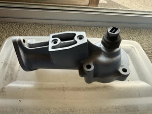 Cabezal de motor refrigerante cuello OEM tubo agua Fiat 124 sensor transmisor de temperatura - Imagen 1 de 7