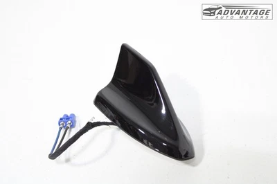 Antena de radio montada en techo superior Lincoln Corsair 2020-2025 aleta tiburón negro OEM Foto 1 de 4