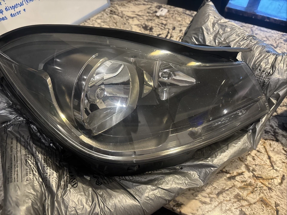 Fits 2012-2014 Mercedes-Benz W204 C350 COUPE Projector Headlights LED Switchback - Image 1 of 4