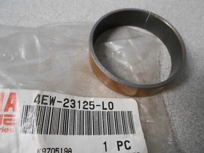 Nuevo de Lote Antiguo Yamaha OEM Slide 1 Metal 1993-1995 YZ125 YZ250 1994-1997 WR250 4EW-23125-L0 Foto 1 de 3