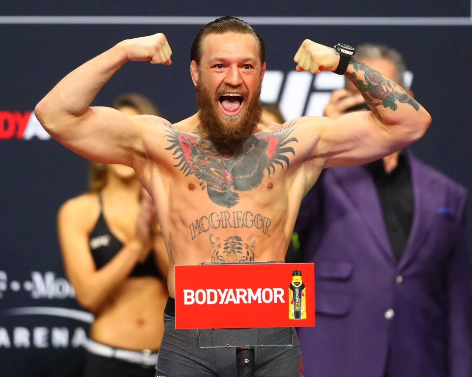 Foto 8x10 CONOR McGREGOR UFC MMA Fighter Champion Foto 1 de 1