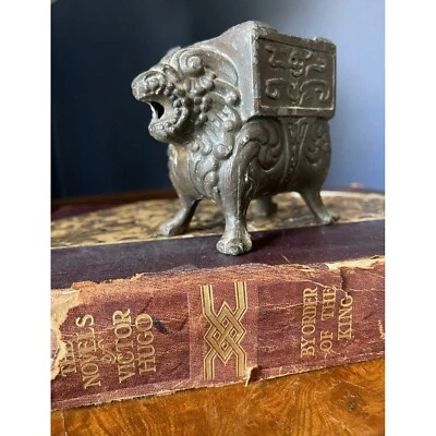 Quemador de incienso Vantines de metal fundido guardián león foo perro renacimiento chino Foto 1 de 4
