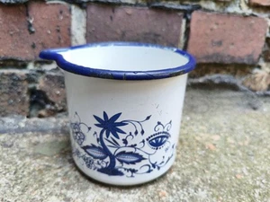 DDR Emaille Kochtopf Zwiebelmuster Bepflanzung Garten Pflanzgefäß Milchtopf - Bild 1 von 7