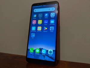 OPPO R11s | Red | 64GB | Network Unlocked | AU | Near New Condition | - Picture 1 of 6