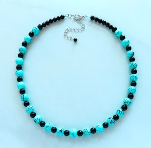 Collar Salpicaduras Pintura Negra Cuentas Vidrio Azul Espeluznante Halloween Plata Fiesta - Imagen 1 de 3