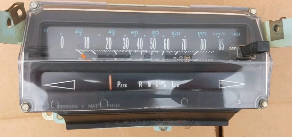 Conjunto de cuadro de instrumentos velocímetro Cadillac Deville/Fleetwood 1977-1979 Foto 1 de 4