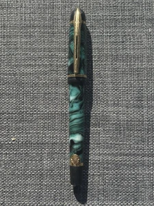 Waterman Green Black Marble Fountain Pen with Gold color Trim - Picture 1 of 6