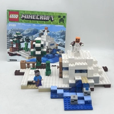 Lego Minecraft: 21120 The Snow Hideout Near Complete with Instructions - Image 1 of 4