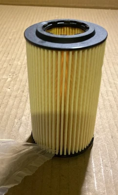 Bosch P7112 Oil Filter - Image 1 of 3