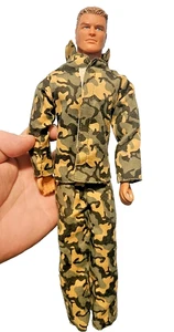 Muñeca Militar Placo 2001 12" Alto Camuflada Lista para la Guerra y la Acción - Imagen 1 de 4