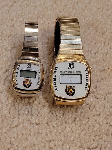 RARE VINTAGE 1984 DETROIT TIGERS WORLD SERIES CHAMPIONS WATCHES Cover
