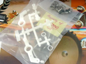 Team Associated RC10 4WD kompletter Bellcrank Lenkarme & Flanschlagersatz! - Bild 1 von 5