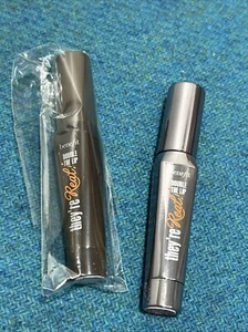 Lot of 2 Benefit There Real Plumping Lipsticks Revved Up Red & Nude Scandal - Picture 1 of 4