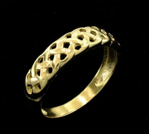 R007 Genuine 9ct Gold LATTICE Designed Wedding Band Friendship Ring in your size - Picture 1 of 4