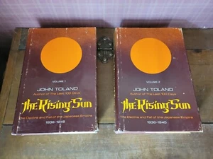THE RISING SUN John Toland 1970 2 Volume Set - HC/DJ GC - Picture 1 of 12
