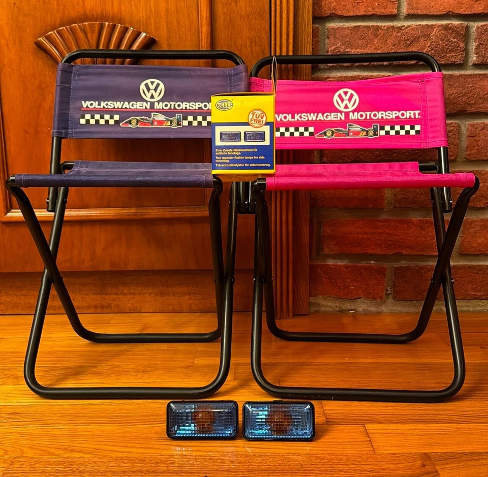 NOS BLUE HELLA MAGIC COLOUR SIDE INDICATORS VOLKSWAGEN GOLF MK3 & VENTO - Image 1 of 1