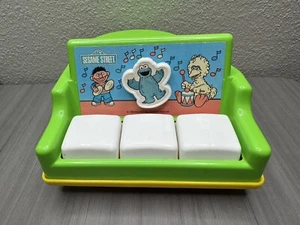 Vintage 1984 Sesame Street Muppets Baby Grand Piano Green EXCELLENT WORKING - Picture 1 of 6