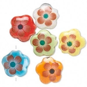 6 cuentas de flores de doble cara pintadas a mano de porcelana 15x15x6mm mezcla con 2-2,5 mm H * - Imagen 1 de 1
