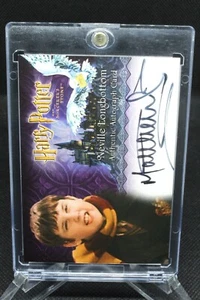 Matthew Lewis as Neville signiertes Autogramm mit Langboden - Harry Potter Karte - Bild 1 von 2