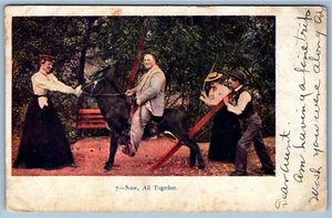 Cartolina a fumetti ~ pubblicata nel 1906 ~ Ora, tutti insieme ~ Mulo testardo ~ Umorismo - Foto 1 di 2