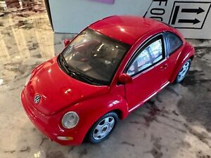 FRANKLIN MINT Volkswagen New Beetle, 1:24 scale with Paperwork!! Red