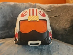 Mini mochila Loungefly Star Wars X-Wing Fighter casco exclusivo - Imagen 1 de 3