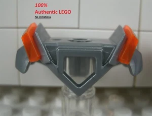 LEGO NEW Flat Silver Armor Pentagonal Cutout (1x) 6170534 Minifigure Part 28350 - Picture 1 of 2