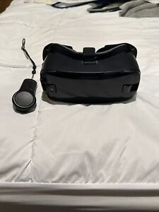 Samsung SMR324 Gear VR with Controller - Black