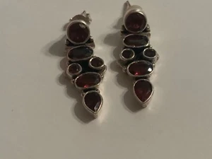 🌸Ladies 925 Sterling Silver Red Gem Stone Post Earrings 🌸 - Picture 1 of 7