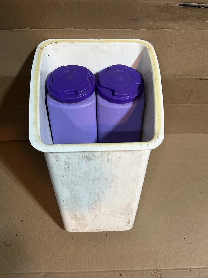 Seadoo Sea Doo GSX GSI GTX GS 717 787 800 1996-2000 contenedor de almacenamiento frontal armario de bañera Foto 1 de 3