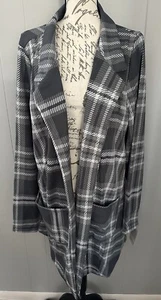 NEW RELEASE Lularoe Gwen Blazer Size 3XL Beautiful Plaid Print New - Picture 1 of 5