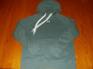 UNDER ARMOUR DARK GRAY LONG SLEEVE LOOSE FIT HOODIE WOMENS SMALL EXCELLENT COND.