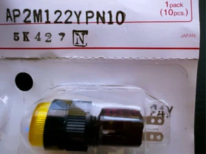 1Pcs - AP2M122Y IDEC Flat Miniature Pilot Light LED Yellow 24V DC ±10% - Picture 1 of 2