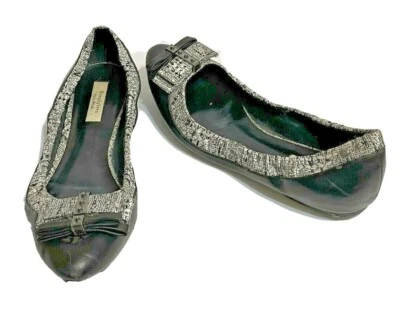 Zapatos planos de ballet Simply Vera Wang para mujer punta en blanco y negro talla 8 Foto 1 de 4