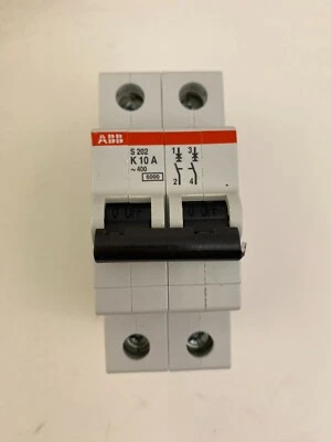 Disyuntor atornillable ABB S202-K10 10 amperios 480 voltios 2 polos Foto 1 de 3