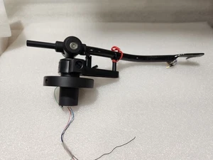 Conjunto de brazo tipo S de fibra de carbono Pro-Ject de 8,6" con arnés de cableado - Serie RPM - Imagen 1 de 3