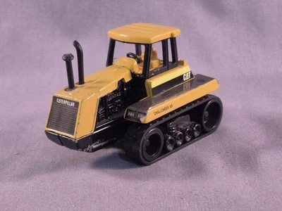 ERTL Cat Challenger 65 Yellow Track-Type Tractor Vehicle Diecast Metal 1:64 - Image 1 of 4