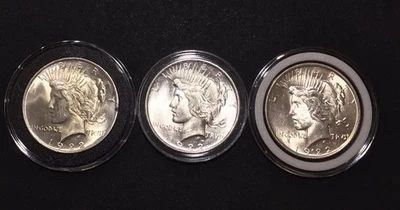 Lot of 3 UNC/BU Choice 1922 Silver Peace Dollars! - Image 1 of 4