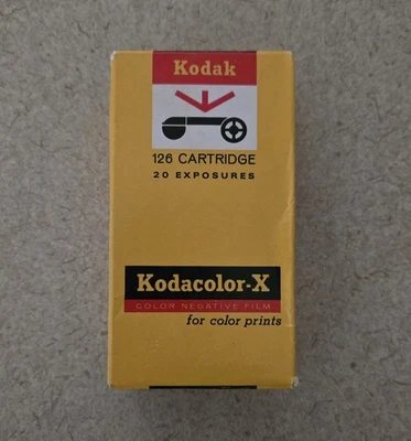 Cartucho de película instamatic negativo color One Kodak CX 126-20 SELLADO caducado 1972 Foto 1 de 4
