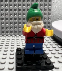 Lego CMF Minifigura - Serie 4 Gnomo Césped - COL049 - Imagen 1 de 4