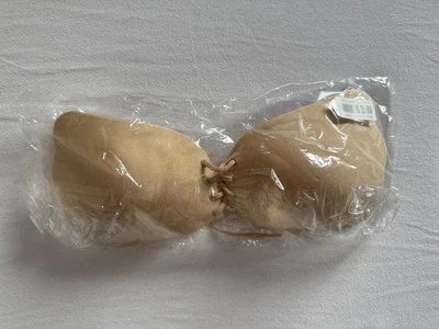 selbstklebender "BH", Gr. B, beige, neu - Bild 1 von 3
