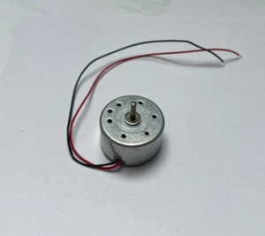 Replacement Motor for the Lemax Santa Carousel 34682 - New - Picture 1 of 1