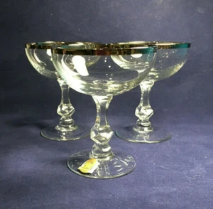 Vidrio antiguo vintage de cristal de champán con borde plateado BLEFELD, alrededor de 1964 - Imagen 1 de 4