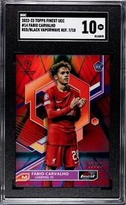 2022-23 Topps Finest UEFA Fabio Carvalho RC rojo/negro refractor/10 - SGC 10 - Imagen 1 de 2