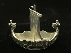 Statuina nave vichinga in peltro latta vintage norvegese Handstopt - Foto 1 di 6