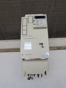 Yaskawa SGDB-05VDY1, SERVOPACK, 200-230V/5A/0,45kW, GUTES ANGEBOT ZUM MITNEHMEN! - Bild 1 von 9