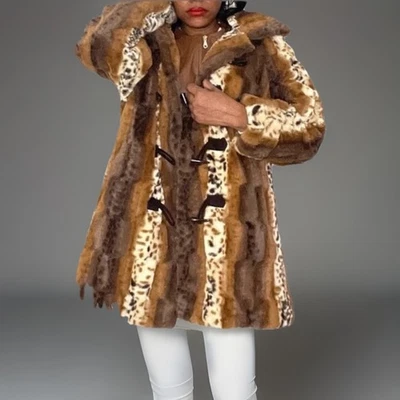 Abrigo Dennis Basso de piel sintética marrón y tostado con capucha desmontable reversible palanca grande Foto 1 de 4