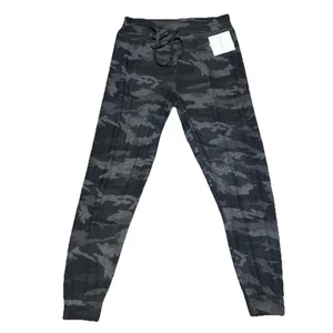 Beyond Yoga Damen Lounge Around Jogger mit Print Größe L Camouflage - Bild 1 von 8