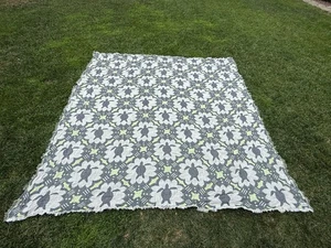 Manta de fiesta nube de arena ̃96"x90" patrón de tortuga Caretta, exhibida nunca lavada - Imagen 1 de 8